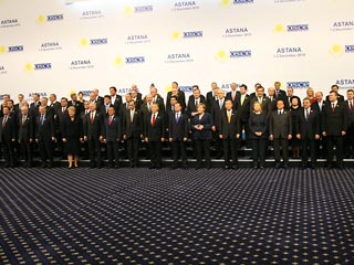 Встреча Организации по безопасности и сотрудничеству в Европе (ОБСЕ) открылась в среду в столице Казахстана Астане церемонией фотографирования
