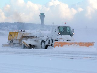 На чешских железных дорогах объявлена ситуация бедствия из-за обильного снегопада