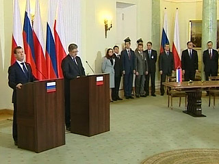 Президент Польши Бронислав Коморовский связывает с визитом главы российского государства в Варшаву надежду на кардинальное улучшение двусторонних отношений