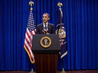 Президент Барак Обама объявил о достижении договоренности с республиканцами в Конгрессе США по налоговым льготам, признав, что ему пришлось сдать многие свои позиции