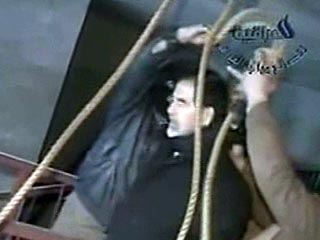 Сайт WikiLeaks опубликовал подробности казни президента Ирака Саддама Хусейна, которая была совершена в декабре 2006 года