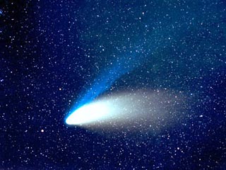Американские астрономы нашли спутник Солнца, забрасывающий Землю кометами