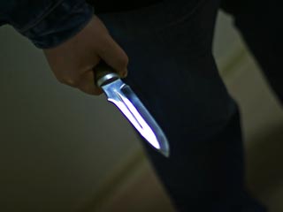В столичном микрорайоне Ясенево мужчина с ножом нападает на детей: за вечер ограблены три школьника