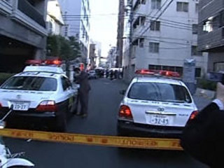 В отходившем от железнодорожной станции школьном автобусе японец устроил резню. Он нанес ножевые удары 13 ученикам