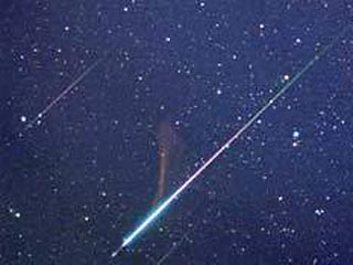 Падающий на Землю метеорный поток Квадрантиды можно будет увидеть в новогоднюю ночь, в том числе и на территории России