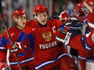 Сборная России вышла в финал чемпионата мира по хоккею среди молодежи, проходящего в США