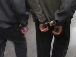 В Москве сотрудники правоохранительных органов задержали двух подростков, которые подозреваются в нападении на гражданина Киргизии