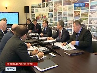 Президент РФ Дмитрий Медведев провел первое рабочее совещание, посвященное постолимпийскому наследию Игр 2014 года. По его словам, подготовка к Олимпиаде в Сочи "фактически вступила в завершающую фазу"