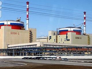 На Ростовской АЭС отключен от сети энергоблок &#8470;2. Это произошло под действием электрической защиты. Тепловая нагрузка реактора снижена до 10% от номинальной мощности