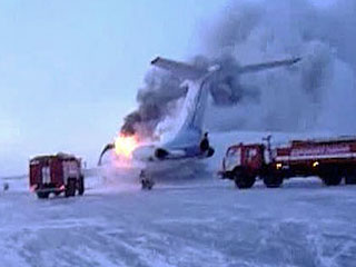 Авиакомпания "Когалымавиа" выплатила финансовую помощь 64 пассажирам сгоревшего в Сургуте 1 января самолета Ту-154