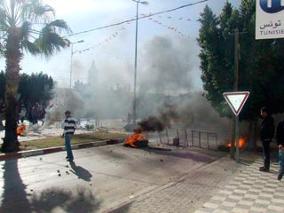 Жертвами беспорядков в Тунисе стали 50 человек - втрое больше, чем называют власти