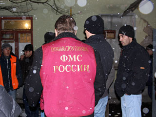 Столичная милиция заявляет, что не задерживала иностранных рабочих за участие в несанкционированной массовой акции во вторник на юго-западе Москвы