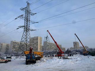 При восстановлении электричества в Подмосковье за последние дни произошло два несчастных случая с энергетиками, один из них скончался