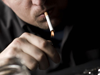 Курение наносит вред организму уже через несколько минут, а не лет, говорят американские ученые