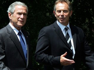 Правительство Великобритании отказалось рассекретить переписку, которую вели бывший премьер страны Тони Блэр и бывший президент США Джордж Буш накануне вторжения в Ирак