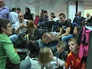 Российские туристы, вернувшиеся во вторник вечером из охваченного беспорядками Туниса, посчитали свою эвакуацию преждевременной
