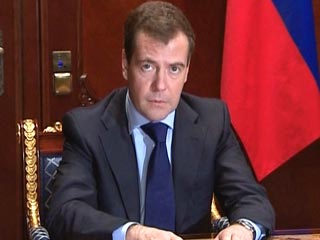 Медведев пообещал наказать руководство "Домодедово" за теракт