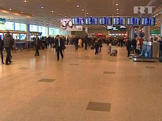 Некоторые культурные и светские мероприятия в Москве и Санкт-Петербурге отменены в связи с терактом, произошедшим в понедельник в аэропорту "Домодедово"