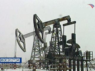 Нефть взяла 100 долларов, в России нефтепродукты штурмуют рекордные максимумы