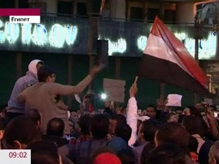 В Египте накаляется обстановка в связи с демонстрациями оппозиции, которая требует отставки президента страны Хосни Мубарака и нового, недавно сформированного им правительства