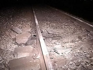 Взрывное устройство сработало под локомотивом грузового состава "Астрахань-Махачкала" в Кизлярском районе Дагестана