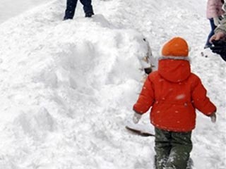 Снежная горка раздавила десятилетнюю девочку в Подмосковье