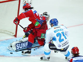 Сборная России обыграла финнов на "Шведских хоккейных играх"