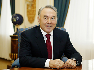 Центризбирком зарегистрировал действующего президента Казахстана Нурсултана Назарбаева кандидатом в президенты на предстоящих 3 апреля досрочных выборах