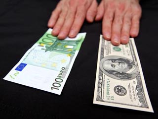 Доллар потерял 6 копеек, евро - 12