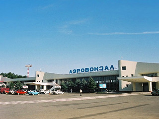 В аэропорту Ростова-на-Дона в среду утром при проведении досмотра у одного из пассажиров нашли взрывчатку