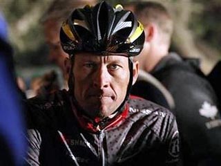 Лэнс Армстронг, который около месяца назад занял 65-е место в австралийской велогонке Tour Down Under, принял окончательное решение завершить свою блистательную спортивную карьеру