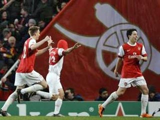 Гол Аршавина принес "Арсеналу" волевую победу над "Барселоной" 
