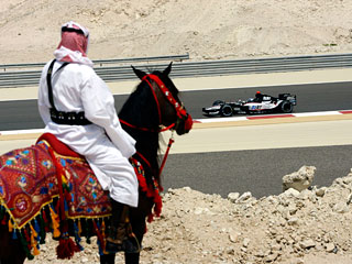 	  "Формула-1": Гран-при Бахрейна отменен из-за нестабильной обстановки в стране  время публикации: 19:36  последнее обновление: 19:36 	  фото 	версия для печати 	сохранить в виде файла 	отправить по почте    Организаторы чемпионата мира по автогонкам в к