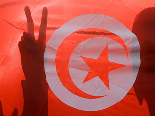 Тунис вслед за требованием экстрадировать из Саудовской Аравии свергнутого и живущего там под охраной президента страны Зина аль-Абидина бен Али направил в Эр-Рияд официальный запрос о выдаче его супруги Лейлы Трабелси