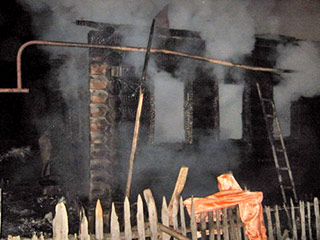 Пять человек погибли в субботу в результате пожара в жилом доме в селе Кочкурово Починковского района Нижегородской области