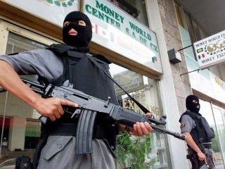 Восемь человек погибли и 15 получили ранения в Мексике в результате нападения неизвестных бандитов на два бара в городе Торреон