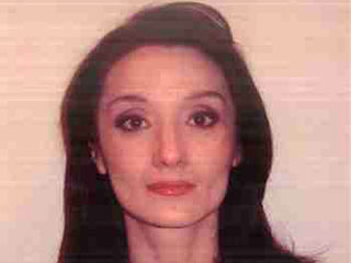 Россиянка Азиза Мирзоева, обвинявшаяся властями США в похищении собственных детей, но, по сути, оправданная американским судом, освобождена из тюрьмы и доставлена в международный аэропорт имени Даллеса в Вашингтоне