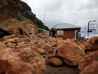 По уточненным данным, около 240 человек погибли и пропали без вести в результате разрушительного землетрясения в новозеландском городе Крайстчерч, произошедшего 22 февраля