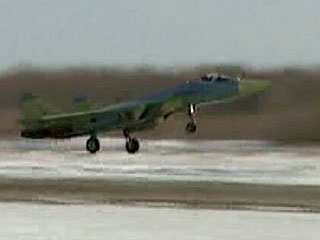 В Комсомольске-на-Амуре состоялся первый полет второго опытного образца перспективного авиационного комплекса фронтовой авиации (ПАК ФА), известного как истребитель пятого поколения