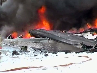 В Воронеже на экспертизу отправлены тела шести членов экипажа самолета Ан-148, погибших при крушении в субботу