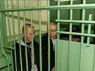 Столичные следователи уличили в серии тяжких преступлений очередную группировку неонацистов, состоявшую из московских студентов и школьников