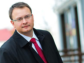 Экс-кандидат в президенты Алесь Михалевич, который проходит по делу о массовых беспорядках 19 декабря в Минске как обвиняемый и на днях неожиданно пропал, накануне обнаружился в Праге