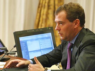 Медведев волнуется за судьбу российских дипломатов после принятия резолюции Совбеза ООН