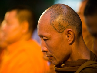 Тайский монах, предсказавший конец света, мог сделать это из корысти