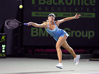 Российская теннисистка Мария Шарапова не испытала серьезных проблем в своем втором поединке на турнире в Майами. В матче третьего круга на Sony Ericsson Open-2011 со счетом 6:2, 6:0 она переиграла немку Сабин Лисицки, затратила на победу менее часа