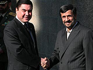Президент Туркменистана Гурбангулы Бердымухаммедов получил от президента Ирана Махмуда Ахмади Нежада в подарок самолет