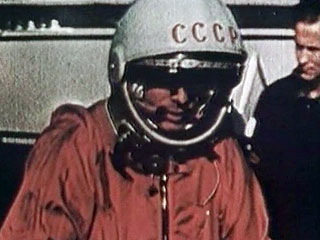 В то время как мир готовится отметить 50-летие со дня первого полета человека в космос, британский историк Джерард ДеГроот решил открыть людям глаза на то, что значение полета Юрия Гагарина сильно переоценивается