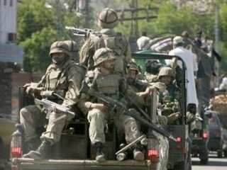 Подразделение пакистанской армии попало в засаду, устроенную исламистами в районе границы с Афганистаном