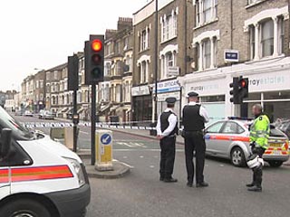 Скотланд-Ярд разыскивает вооруженных преступников на велосипедах, которые открыли стрельбу по посетителям одного из лондонских магазинов