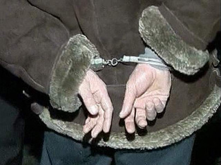 Полиция Казахстана задержала гражданина России, который совершил ограбление павильона, торгующего цветами